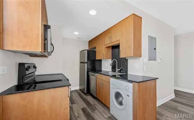 $90,000 | 5696 Kingsbury Avenue, Unit 406, St. Louis, MO 63112