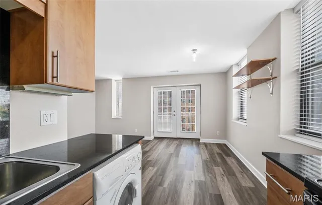 $90,000 | 5696 Kingsbury Avenue, Unit 406, St. Louis, MO 63112