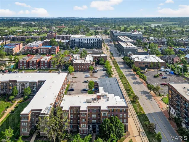 $90,000 | 5696 Kingsbury Avenue, Unit 406, St. Louis, MO 63112