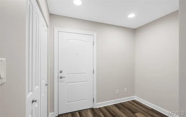 $90,000 | 5696 Kingsbury Avenue, Unit 406, St. Louis, MO 63112