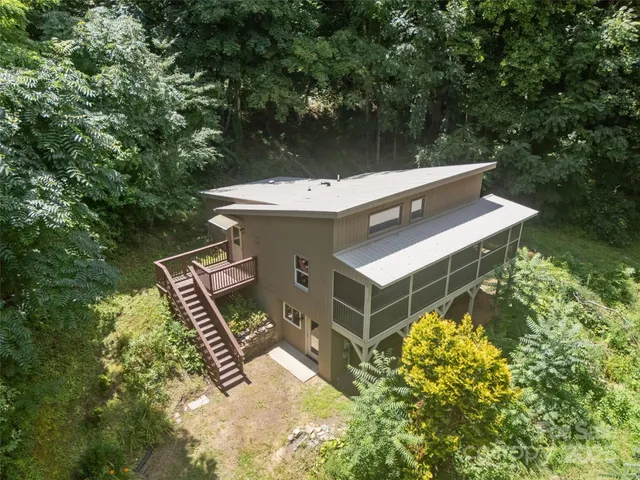 $600,000 | 129 Franklin Road, Swannanoa, NC 28778