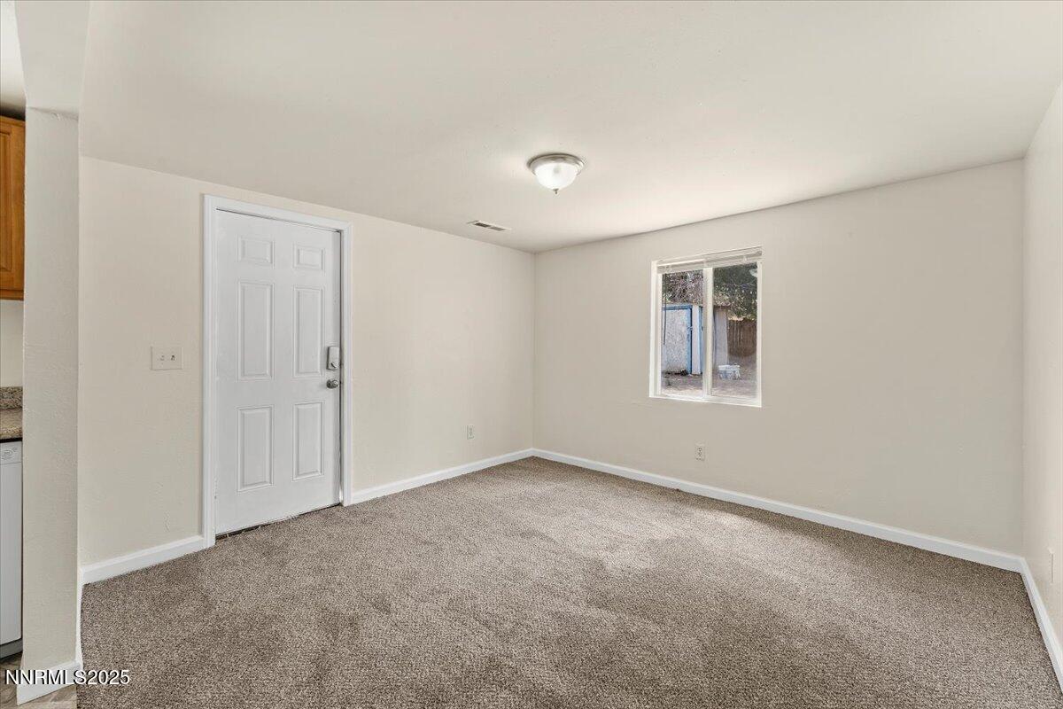2007 Valley Road Reno, NV 89512 - Photo 4 of 26 08-2007 Valley Road Reno NV 89512-8