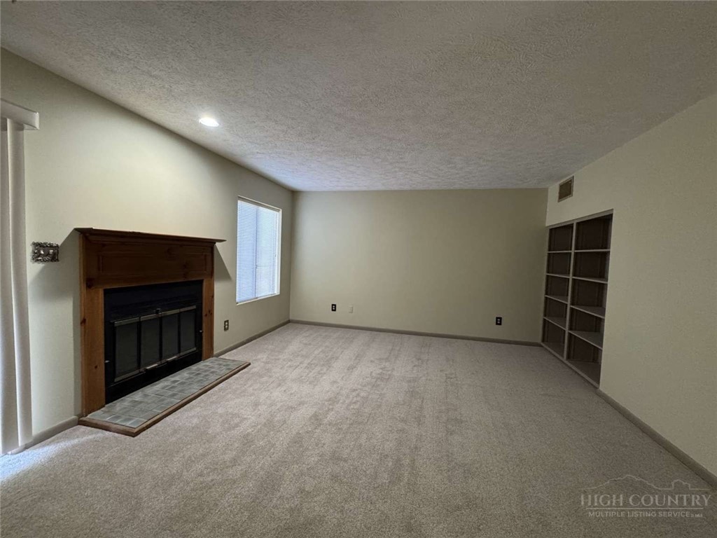 198 Meadow Ridge Road, Unit 9 Boone, NC 28607 - Photo 5 of 19