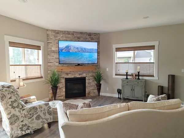 $419,500 | 26 Ironwood Drive, Blanchard, ID 83804