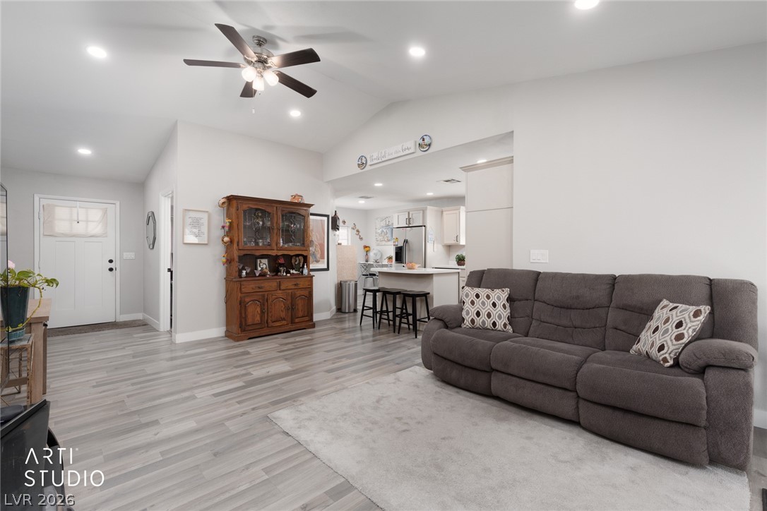 105 North Cimarron Road Las Vegas, NV 89145 - Photo 10 of 33 open and airy!