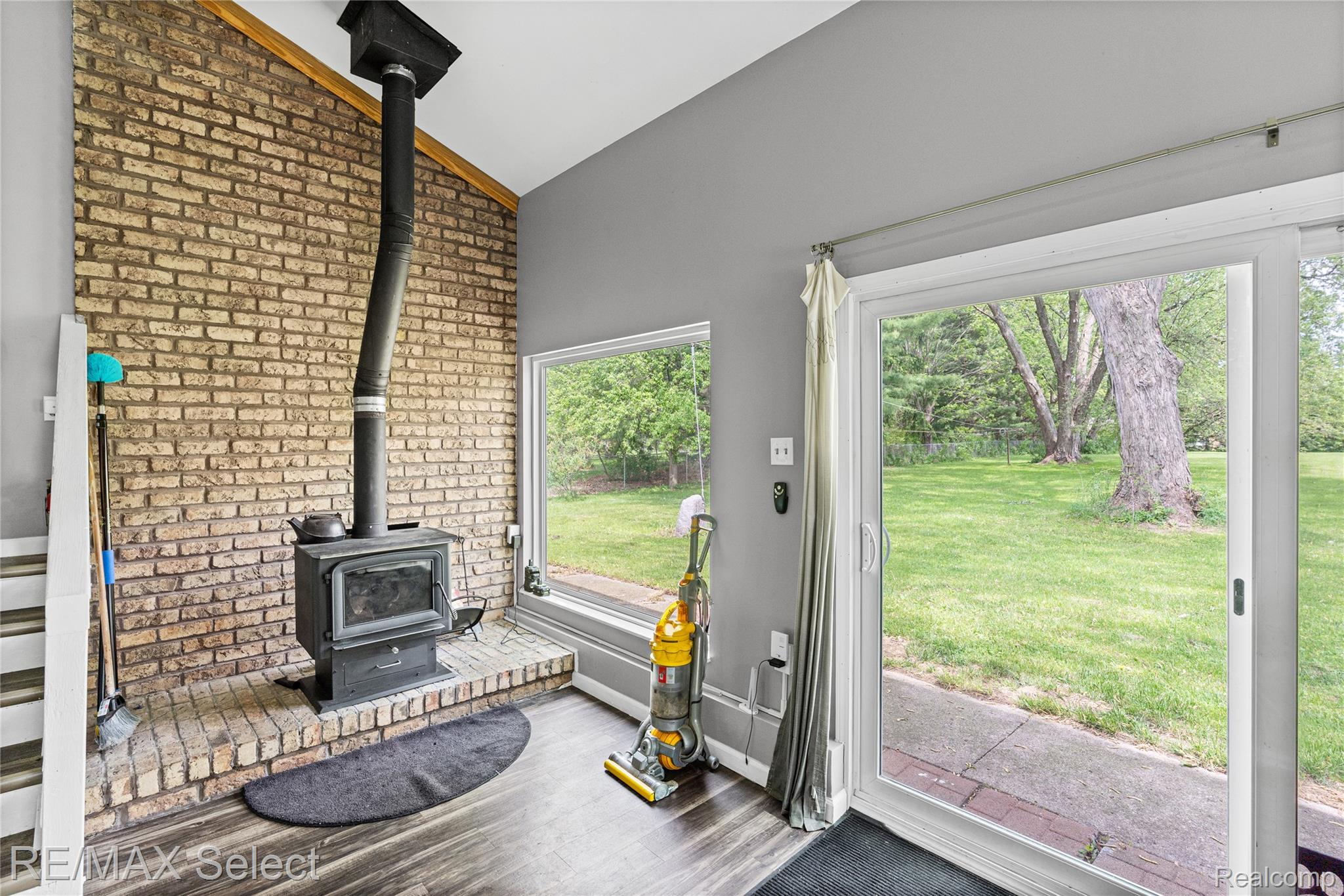 6361 Fenton Road Flint, MI 48507 - Photo 12 of 64 6361 Fenton Rd 29.jpg