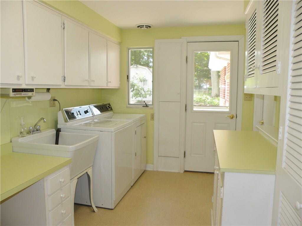911 McClelland Road Venetia, PA 15367 - Photo 16 of 25 Laundry Room 911 McClelland Road
