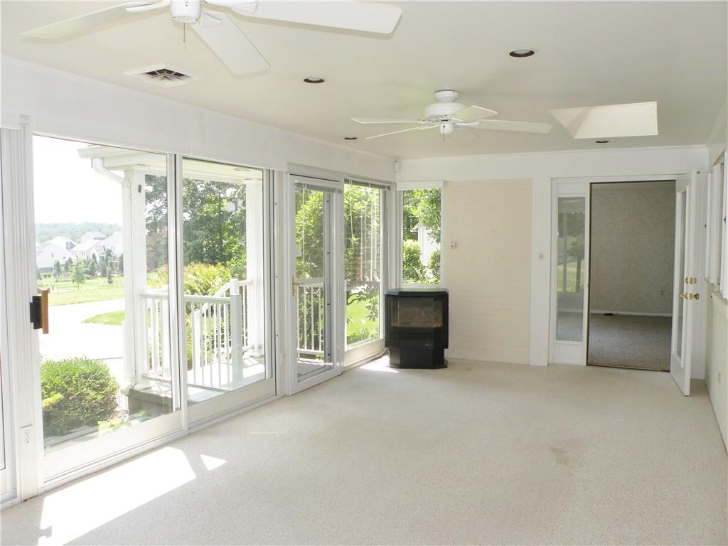 911 McClelland Road Venetia, PA 15367 - Photo 8 of 25 4 Seasons Room 911 McClelland Road