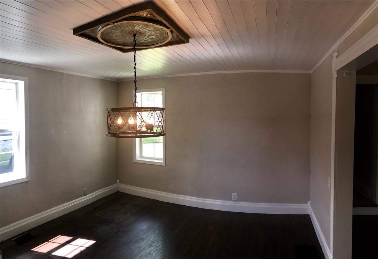 224 West Oak Street Butler, IN 46721 - Photo 9 of 21
