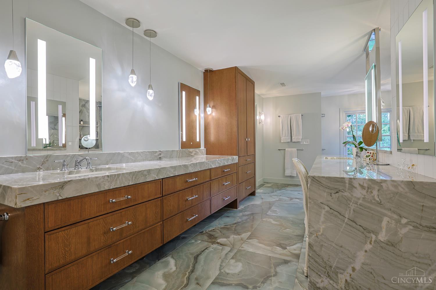 5500 Drake Road Cincinnati, OH 45243 - Photo 65 of 95 Gallery Image 65