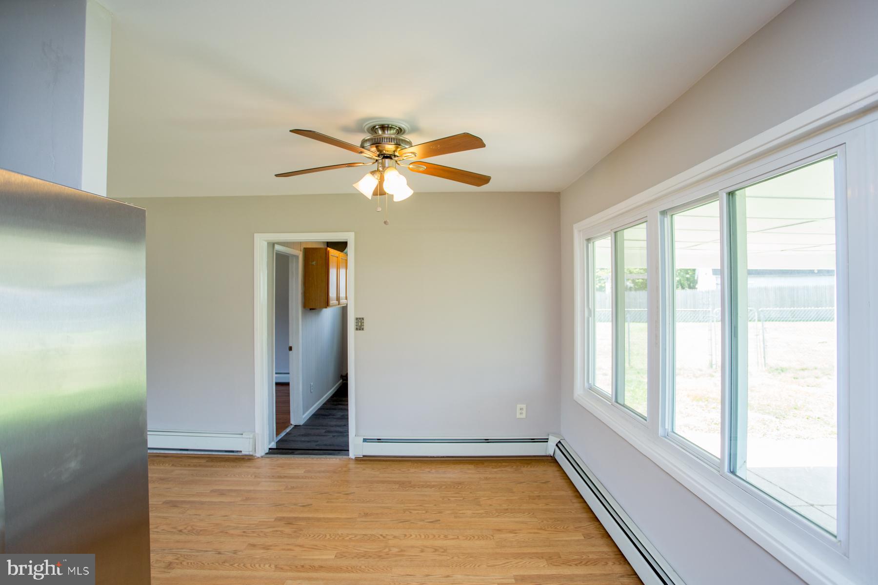 15 Violet Road Levittown, PA 19057 - Photo 23 of 59