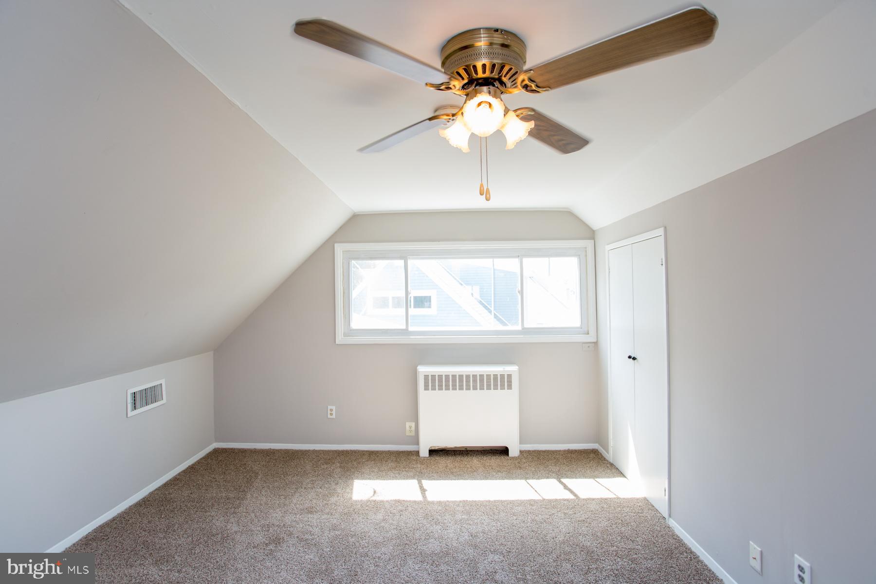 15 Violet Road Levittown, PA 19057 - Photo 38 of 59