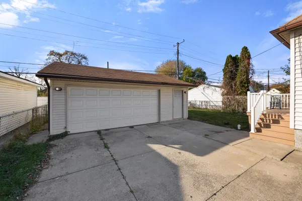 $179,900 | 1114 2nd Street, Wyandotte, MI 48192