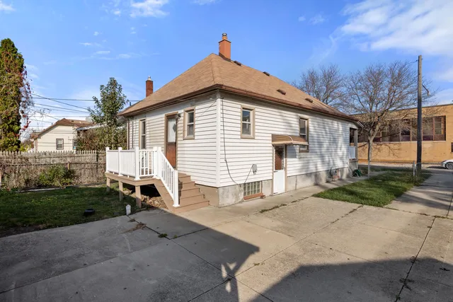 $189,900 | 1114 2nd Street, Wyandotte, MI 48192