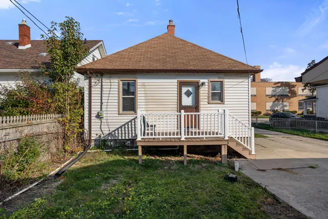 $189,900 | 1114 2nd Street, Wyandotte, MI 48192