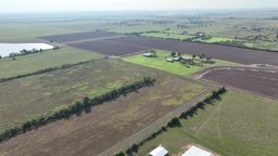 34153 Rochen Road Waller, TX 77484 - Photo 17 of 21 a view of a lake with beach and ocean view