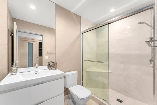 $39,500 | 17301 Biscayne Boulevard, Unit PH7, North Miami Beach, FL 33160