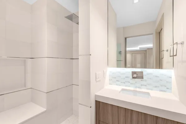 $39,500 | 17301 Biscayne Boulevard, Unit PH7, North Miami Beach, FL 33160
