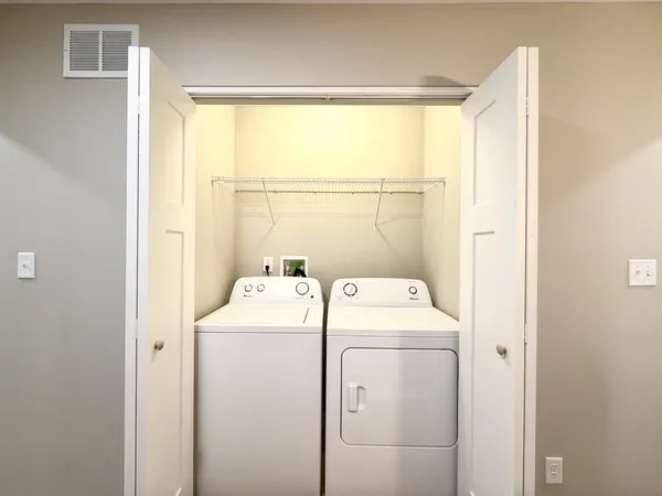 $1,395 | 511 Glenstone Springs Drive, Clarksville, TN 37043