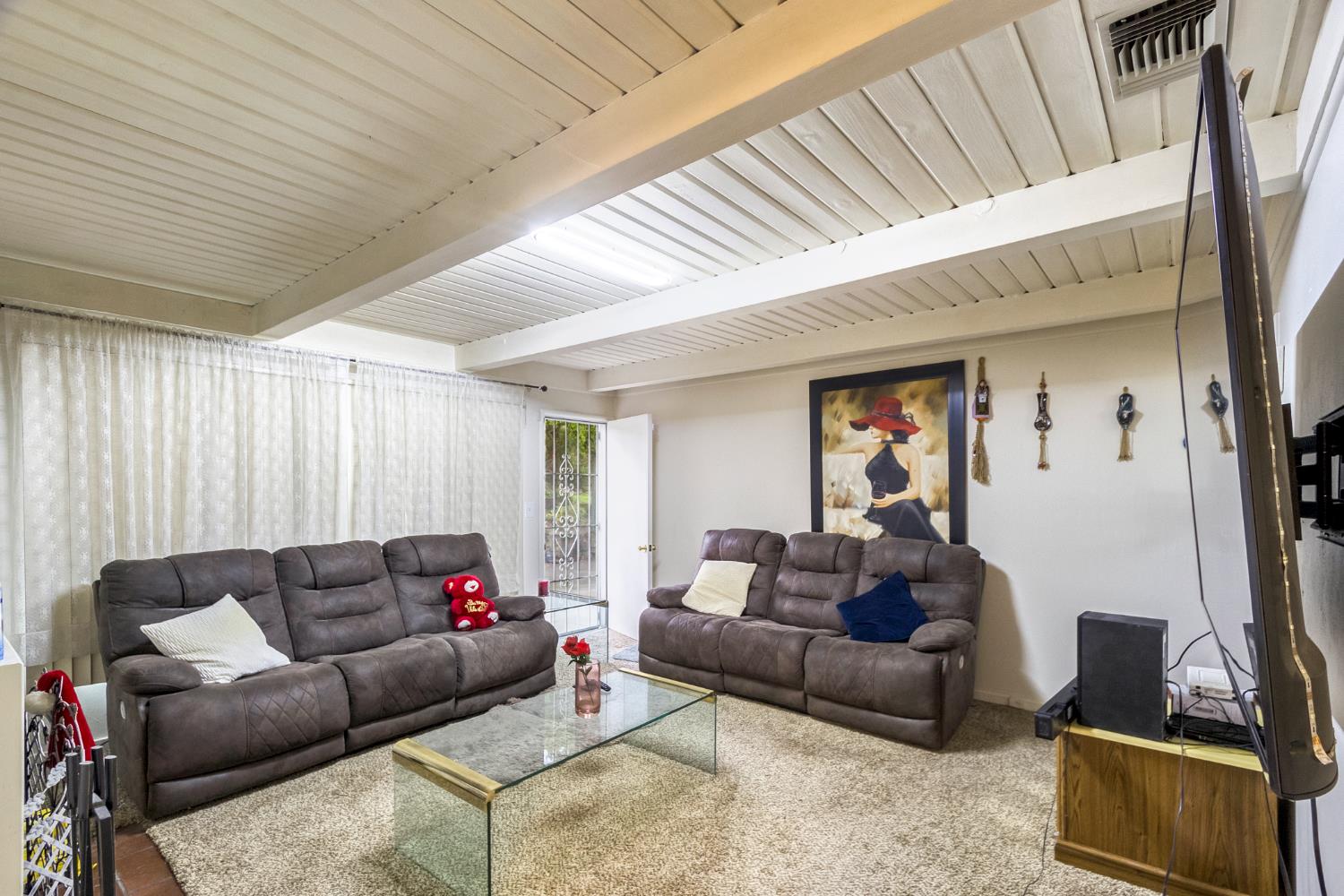 2516 Hernando Road Sacramento, CA 95825 - Photo 12 of 23
