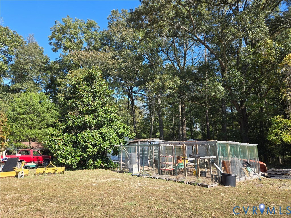 2198 Old Church Road Mechanicsville, VA 23111 - Photo 22 of 50 View of chicken house or could be a kennel.
