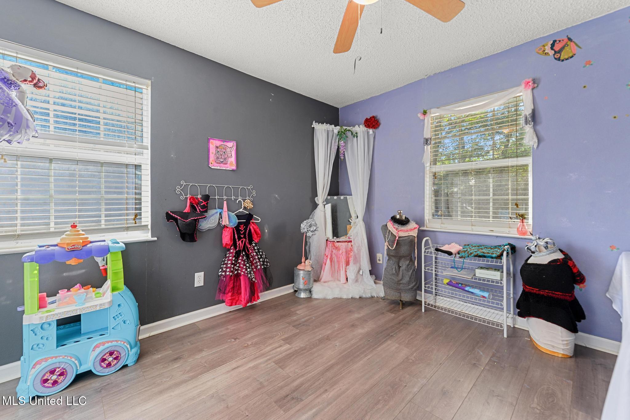 1711 South 1st Street Ocean Springs, MS 39564 - Photo 14 of 27 043