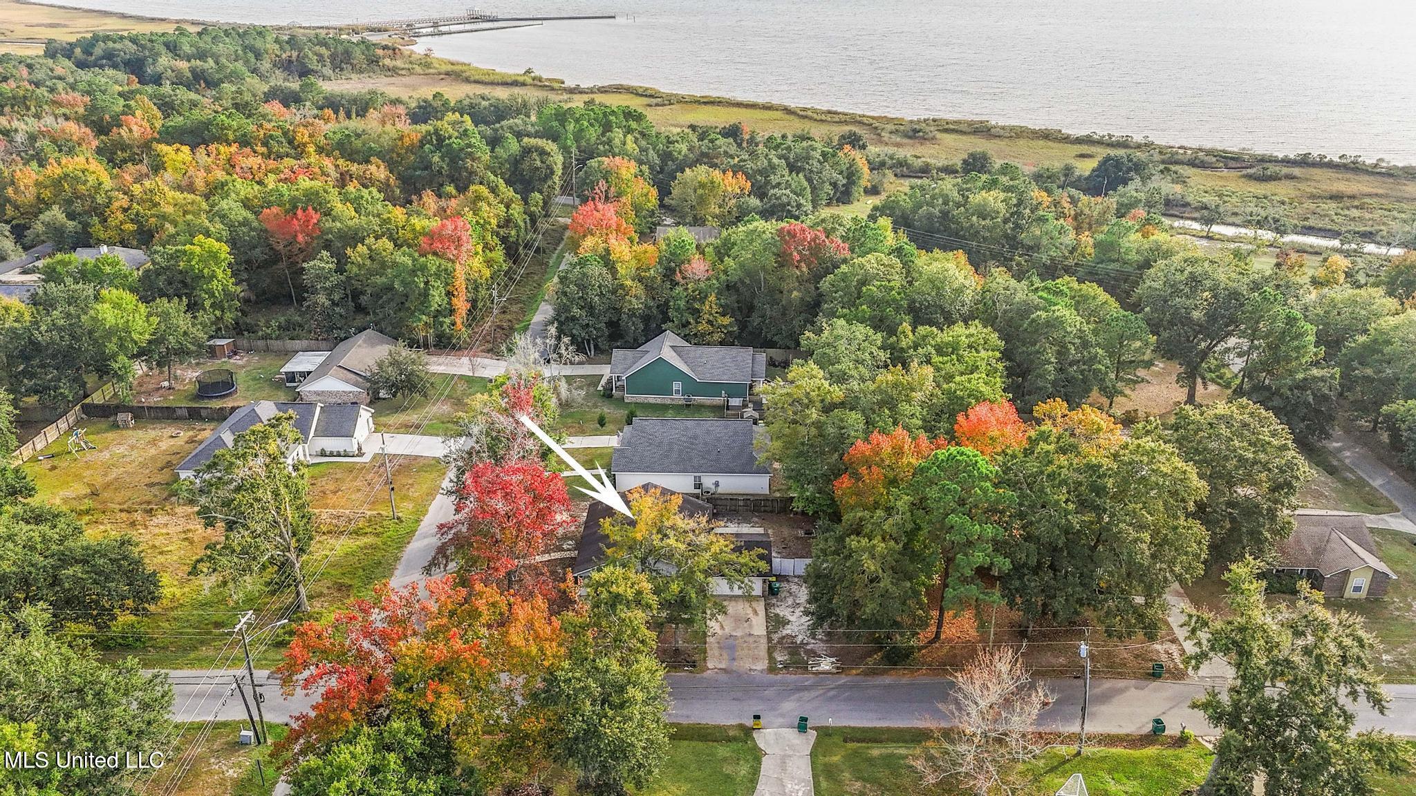 1711 South 1st Street Ocean Springs, MS 39564 - Photo 21 of 27 024