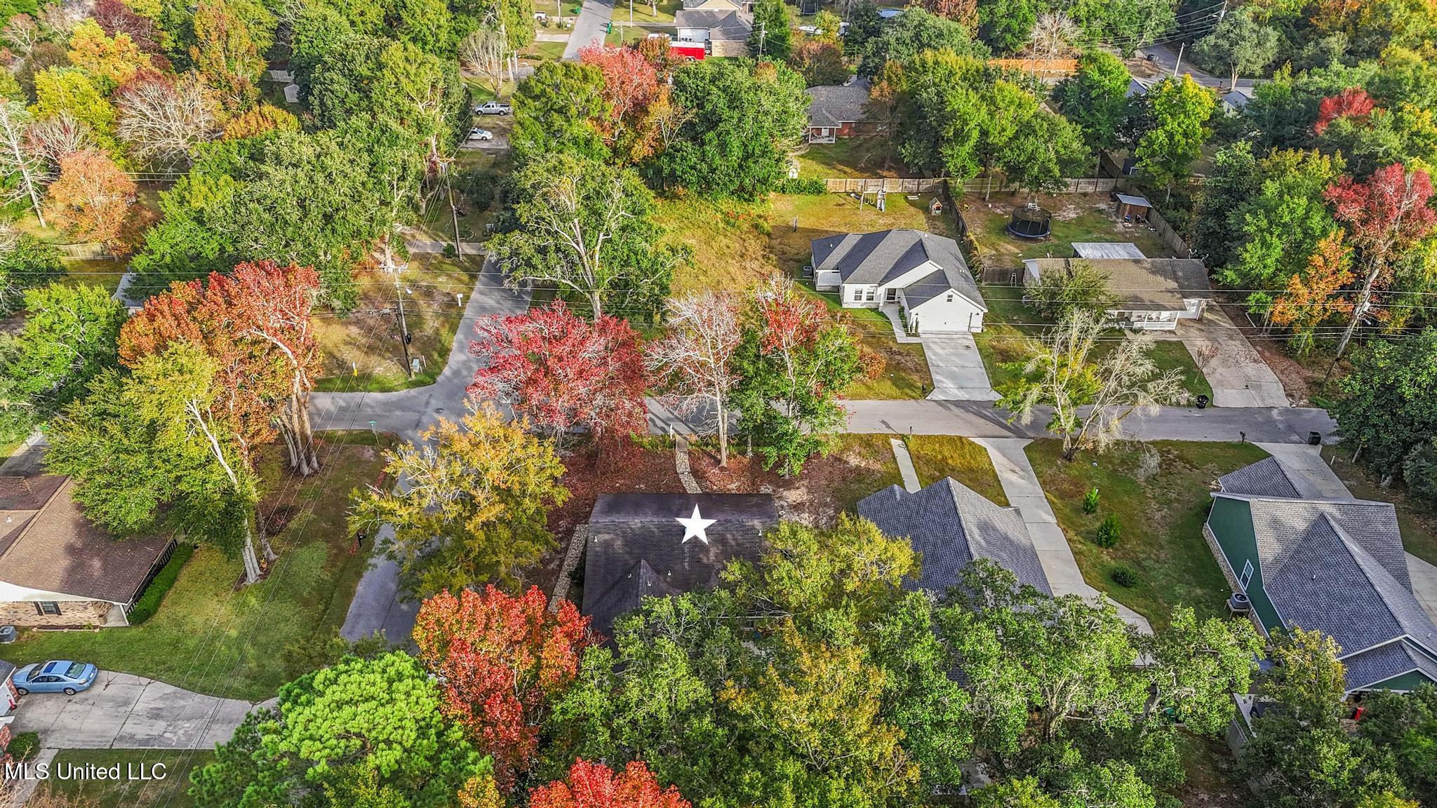 1711 South 1st Street Ocean Springs, MS 39564 - Photo 23 of 27 026
