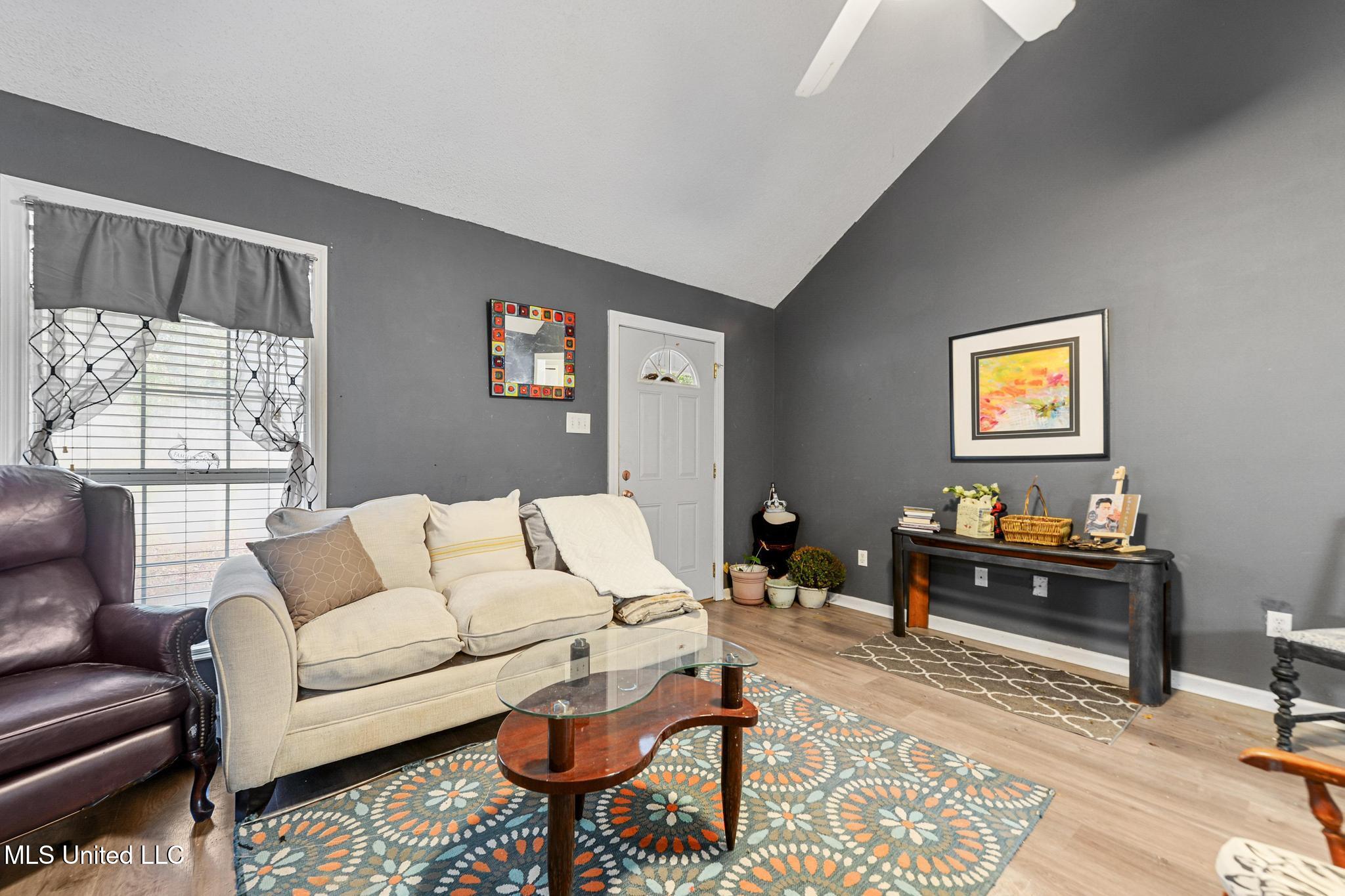 1711 South 1st Street Ocean Springs, MS 39564 - Photo 5 of 27 004