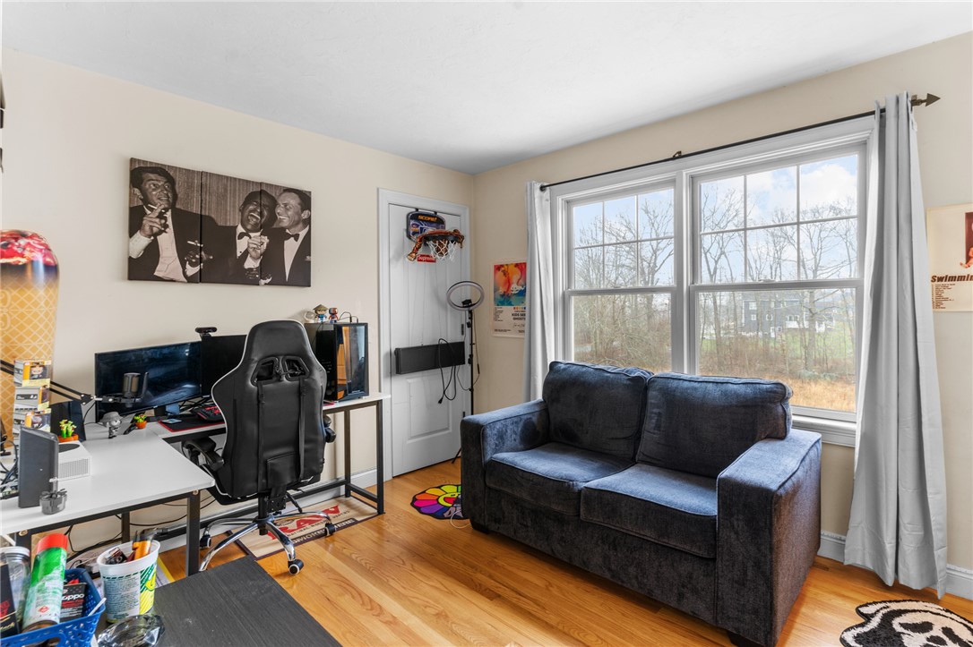 204 Touisset Road Warren, RI 02885 - Photo 36 of 47
