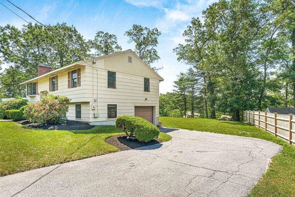 15 Stewart Road North Reading, MA 01864 - Photo 3 of 40 Gallery Image 3