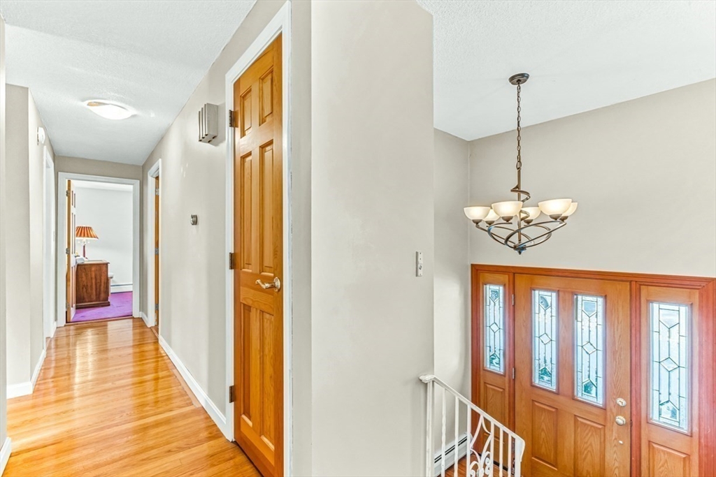 15 Stewart Road North Reading, MA 01864 - Photo 5 of 40 Gallery Image 5