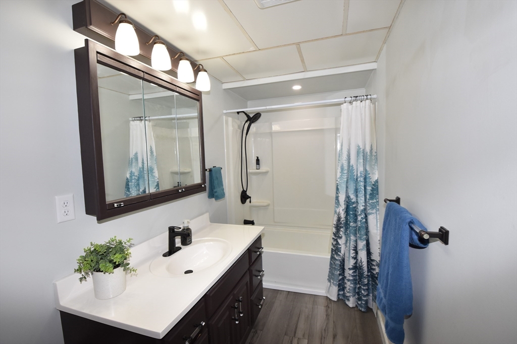 109 Rocky Pond Road Boylston, MA 01505 - Photo 18 of 29