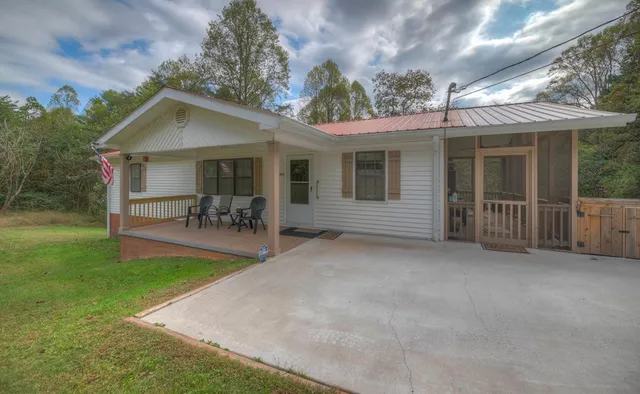 $400,000 | 643 No 20 Mine Road, McCaysville, GA 30555