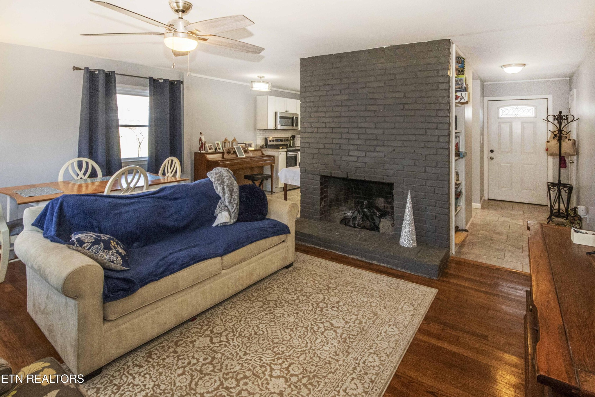 106 Verbena Road Oak Ridge, TN 37830 - Photo 2 of 26 Gallery Image 2