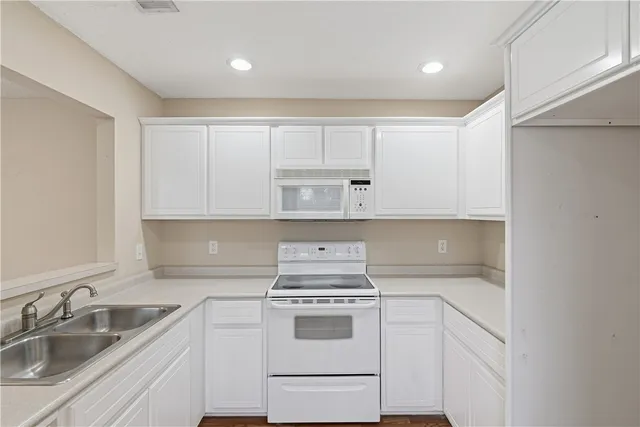 $129,000 | 110 Camellia Court, Brunswick, GA 31520