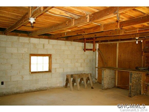 32 Garland Road Fletcher, NC 28732 - Photo 8 of 23 Gallery Image 8