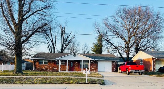 $115,000 | 1013 West County Road, Jerseyville, IL 62052