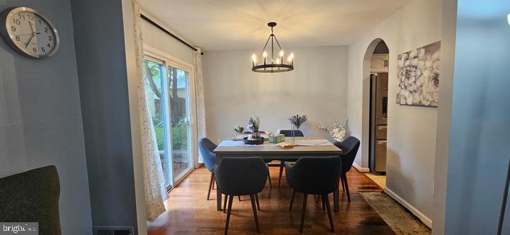 17404 Hughes Road Poolesville, MD 20837 - Photo 13 of 15 Bright dining space with modern charm.