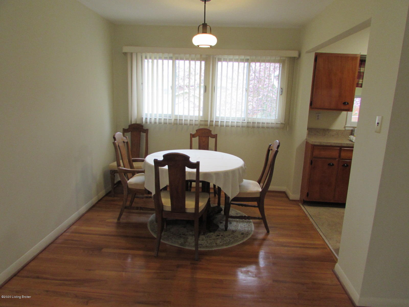 2919 Rio Rita Avenue Louisville, KY 40220 - Photo 3 of 28 Dining area