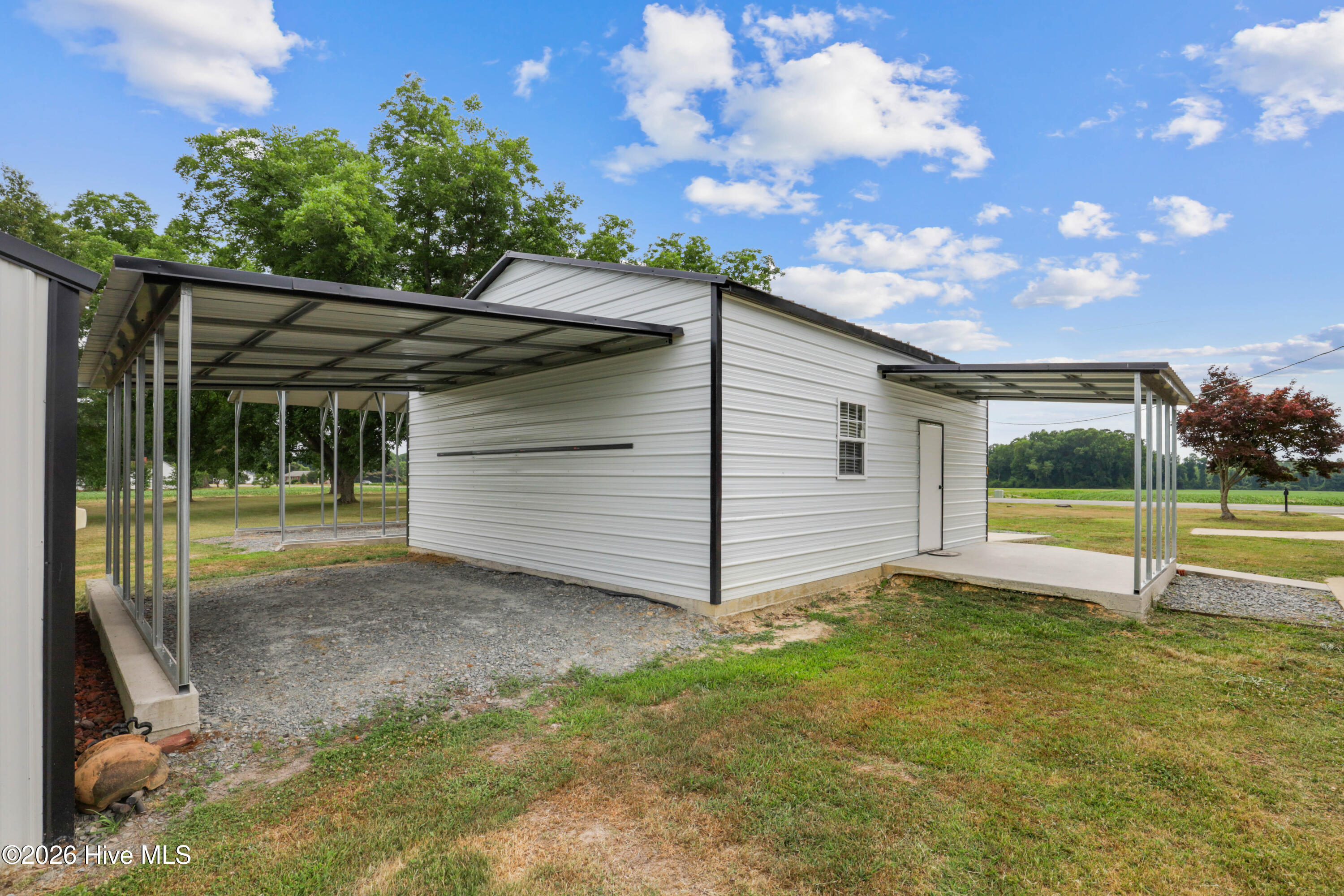 1327 John Green Smith Road Kinston, NC 28504 - Photo 16 of 63