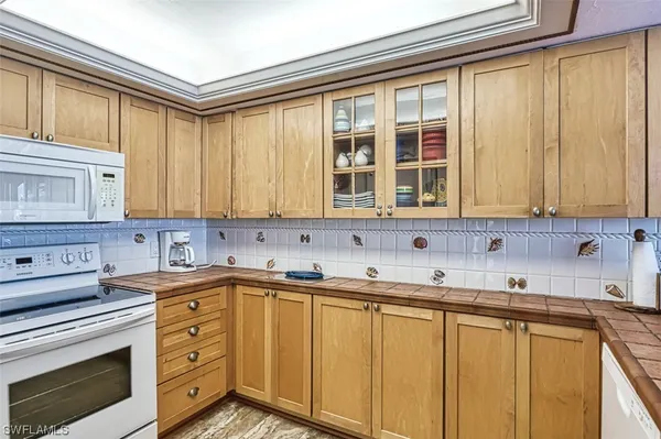 $849,900 | 760 Sextant Drive, Unit 223, Sanibel, FL 33957