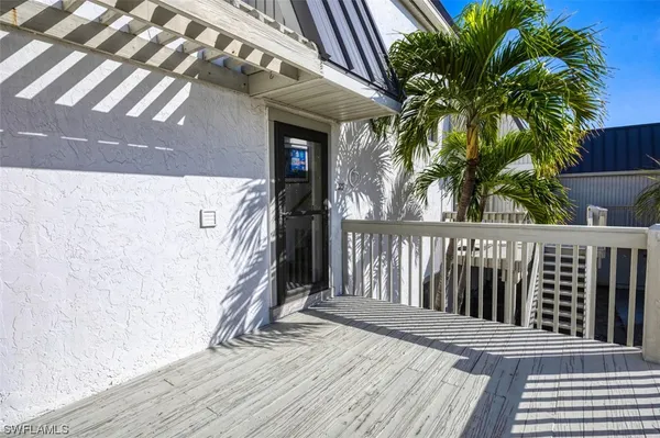 $849,900 | 760 Sextant Drive, Unit 223, Sanibel, FL 33957