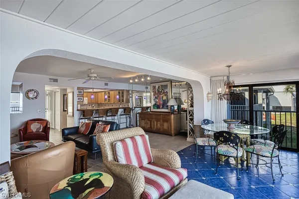 $849,900 | 760 Sextant Drive, Unit 223, Sanibel, FL 33957