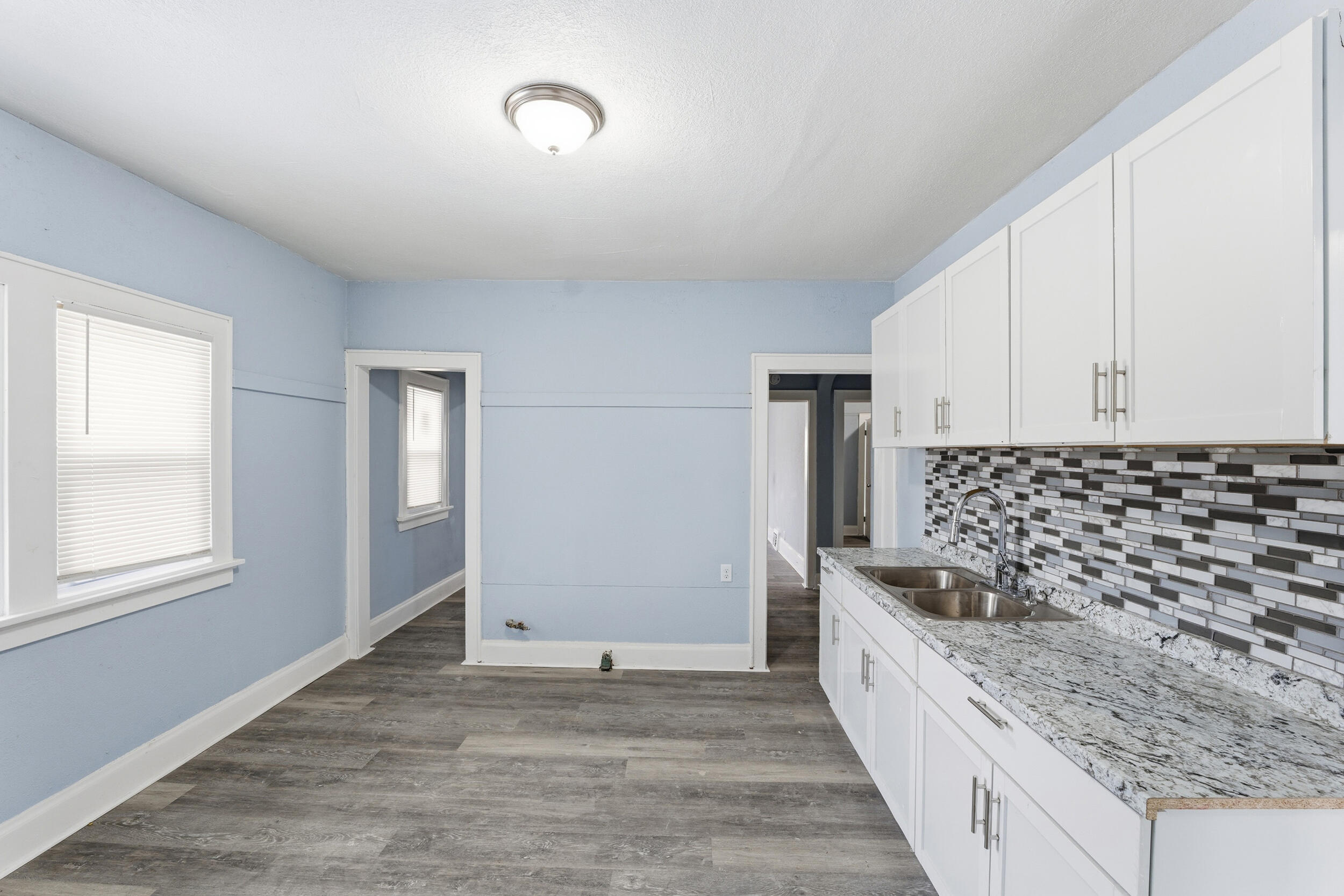 2875 North 50th Street, Unit 2877 Milwaukee, WI 53210 - Photo 15 of 33 Upper Unit