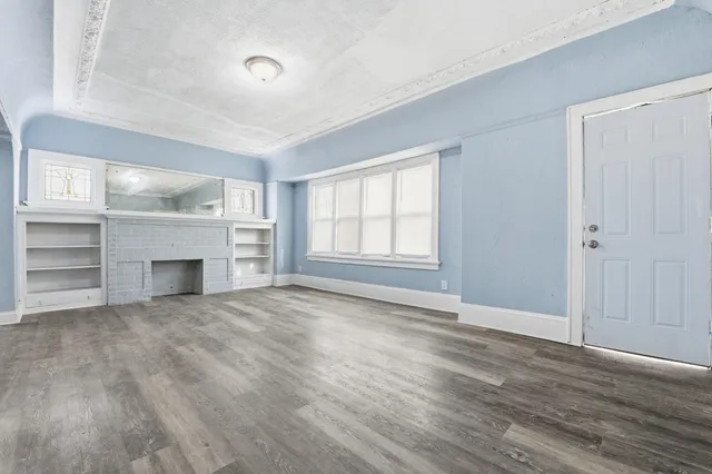 $299,900 | 2875 North 50th Street, Unit 2877, Milwaukee, WI 53210