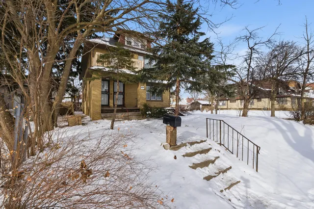 $299,900 | 2875 North 50th Street, Unit 2877, Milwaukee, WI 53210