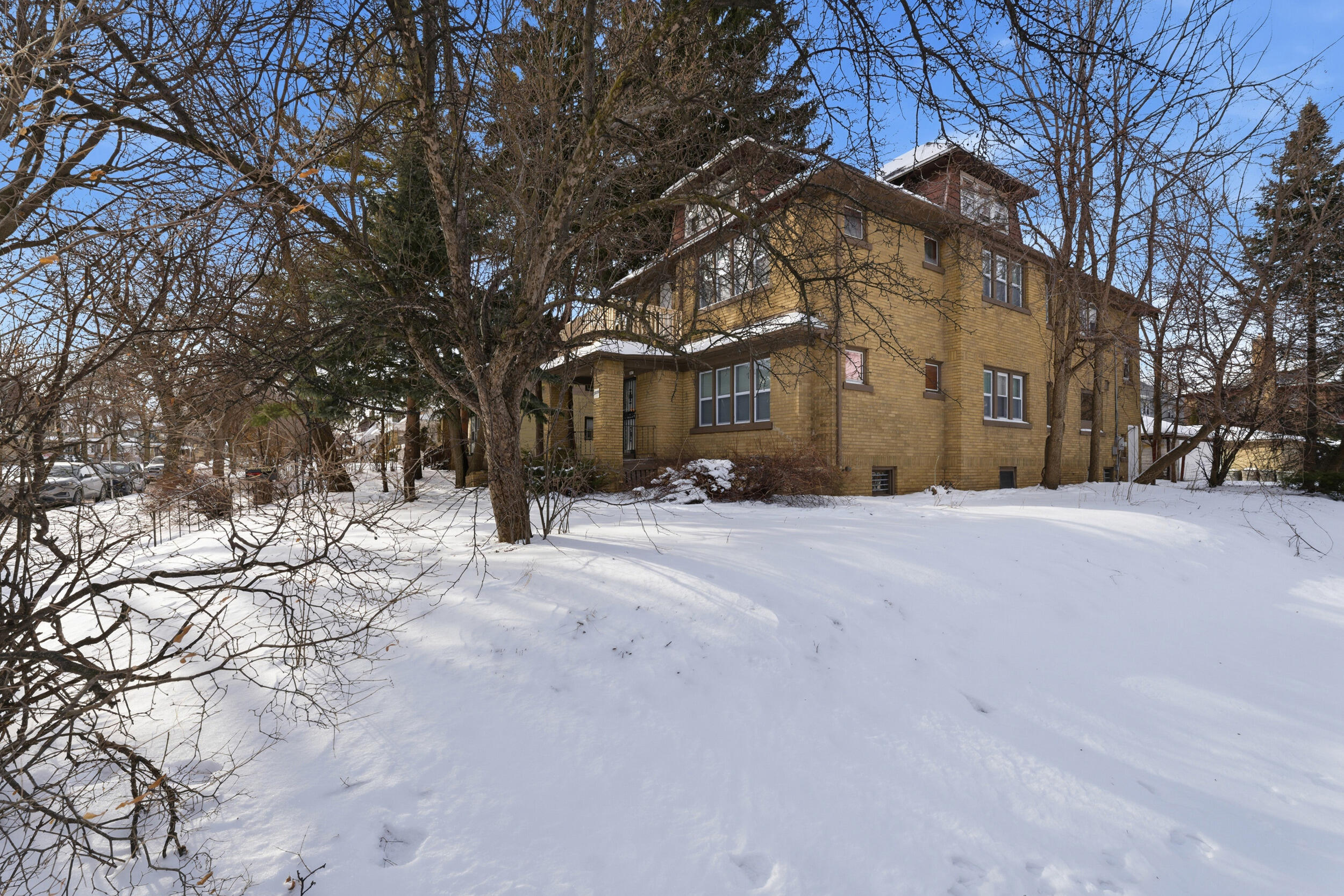 2875 North 50th Street, Unit 2877 Milwaukee, WI 53210 - Photo 31 of 33 Exterior