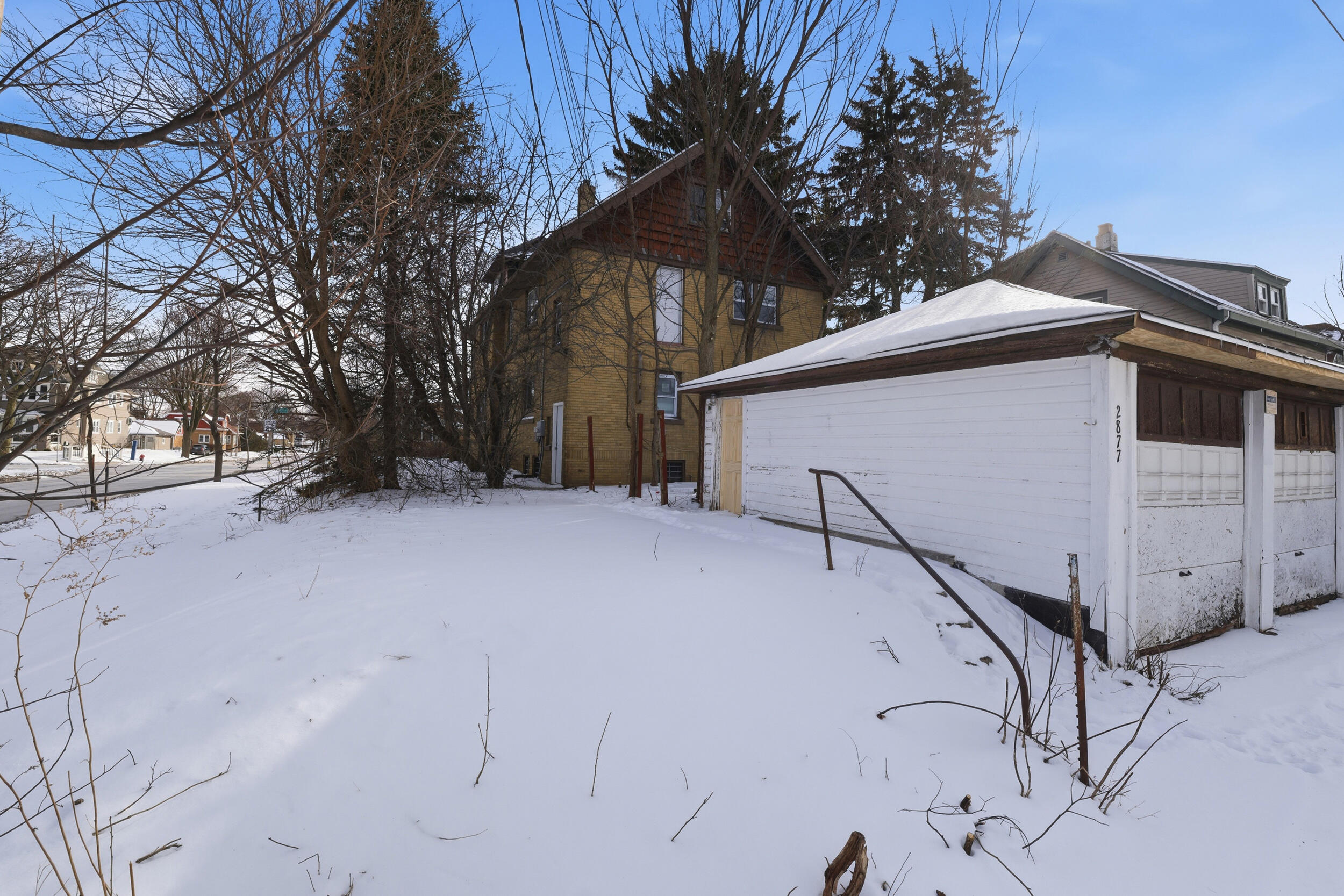 2875 North 50th Street, Unit 2877 Milwaukee, WI 53210 - Photo 32 of 33 Exterior