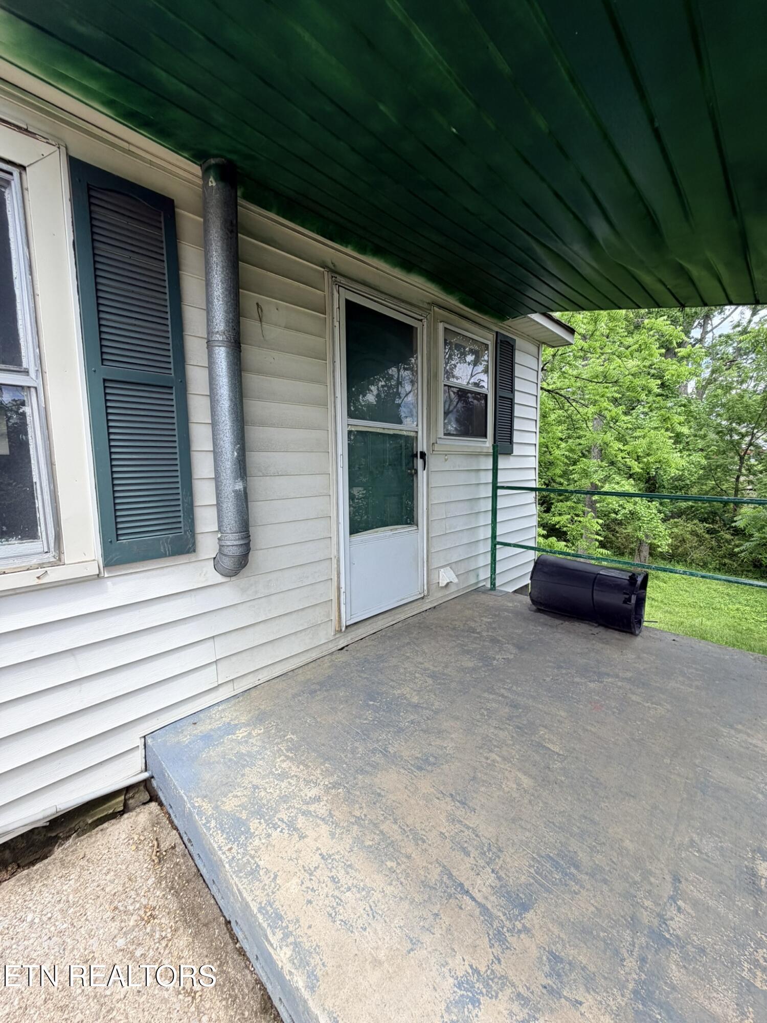 18700 Alberta Street Oneida, TN 37841 - Photo 6 of 33 IMG_7750
